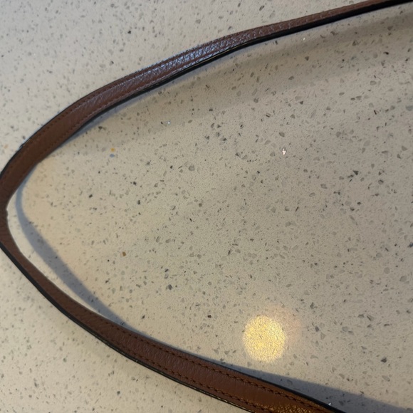 Kate Spade Leila Triple Gusset Crossbody bag. - Picture 9 of 17